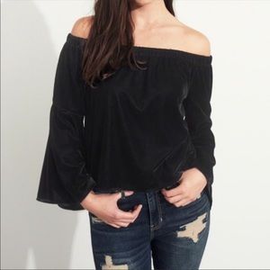 NWT hollister off shoulder bell sleeve top wine